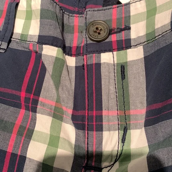 Plaid shorts - Picture 9 of 9